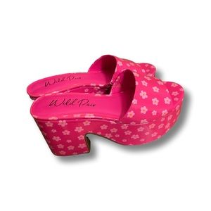 wild pair Melbourne platform sandals